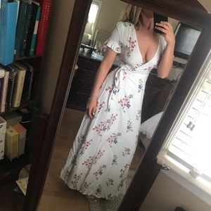 FOREVER 21 floral wrap dress with ruffle sleeve